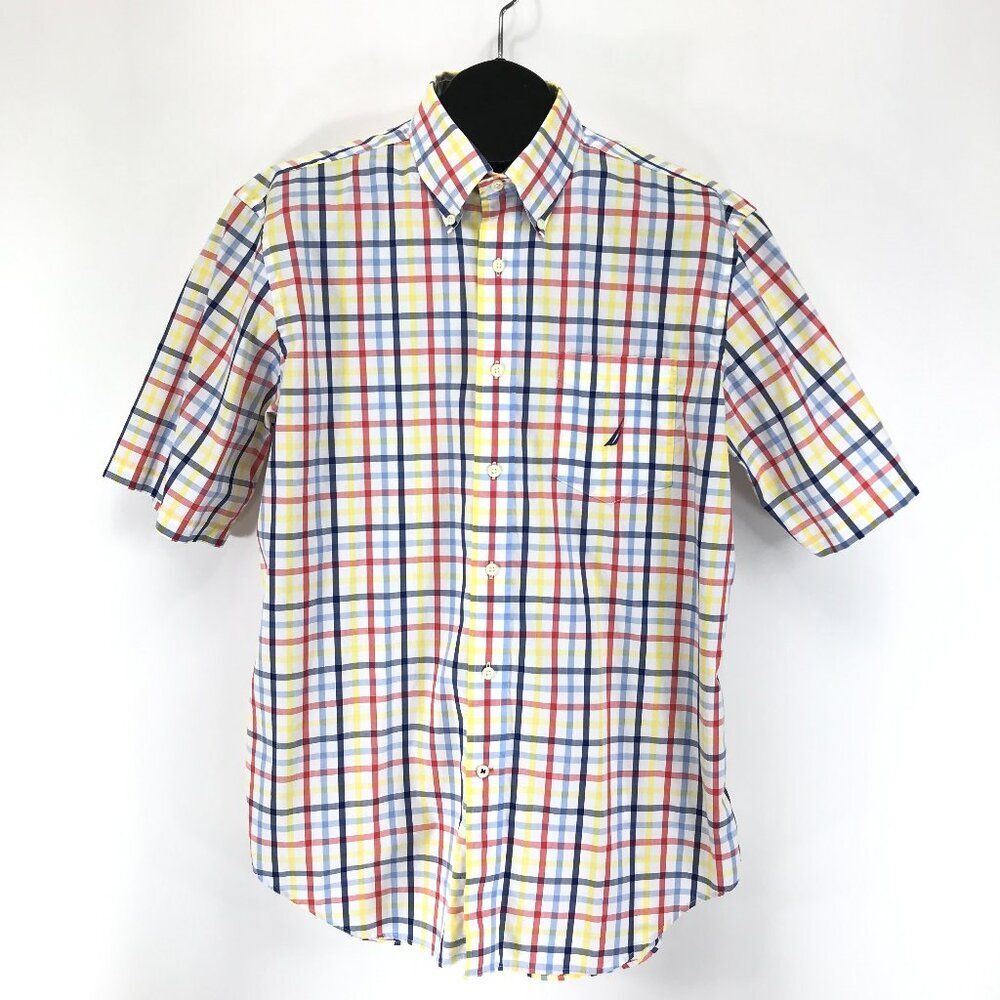 Nautica Short Sleeve Button Down Shirt Men's Large 100% Cotton Wrinkle Resistant